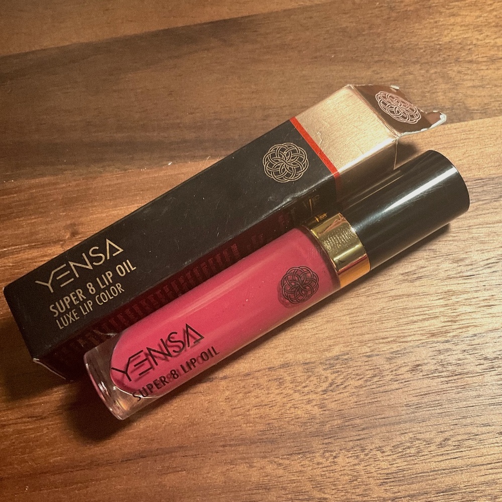 Yensa super 8 lip color in boss berry